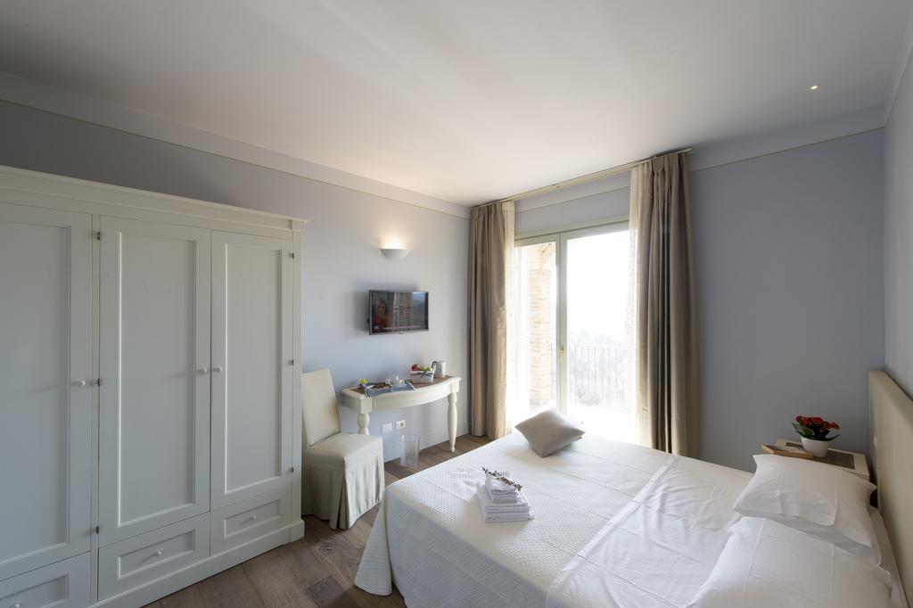 Agriturismo Fattoria Di Monticello 新维南佐 外观 照片